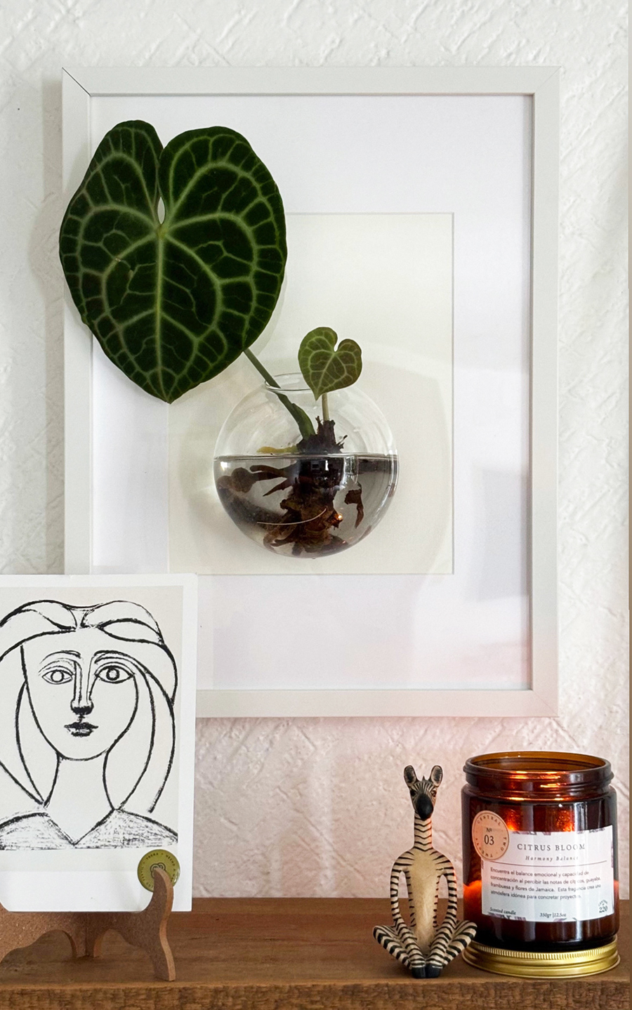 Cuadro botánico grande con planta verde viva