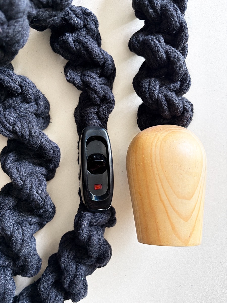 Socket de madera de lampara luciérnaga negra